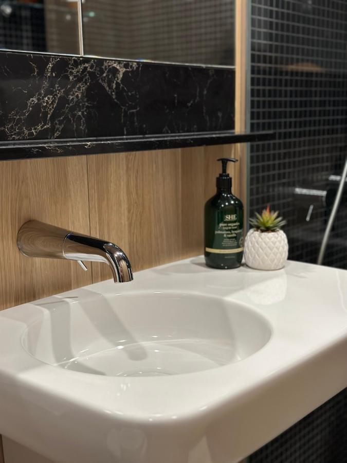Palko - Luxury In The City Canberra Bagian luar foto