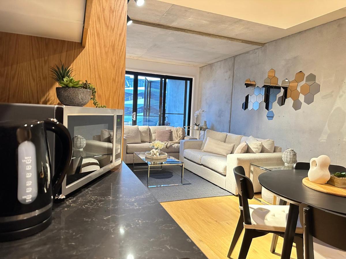 Palko - Luxury In The City Canberra Bagian luar foto