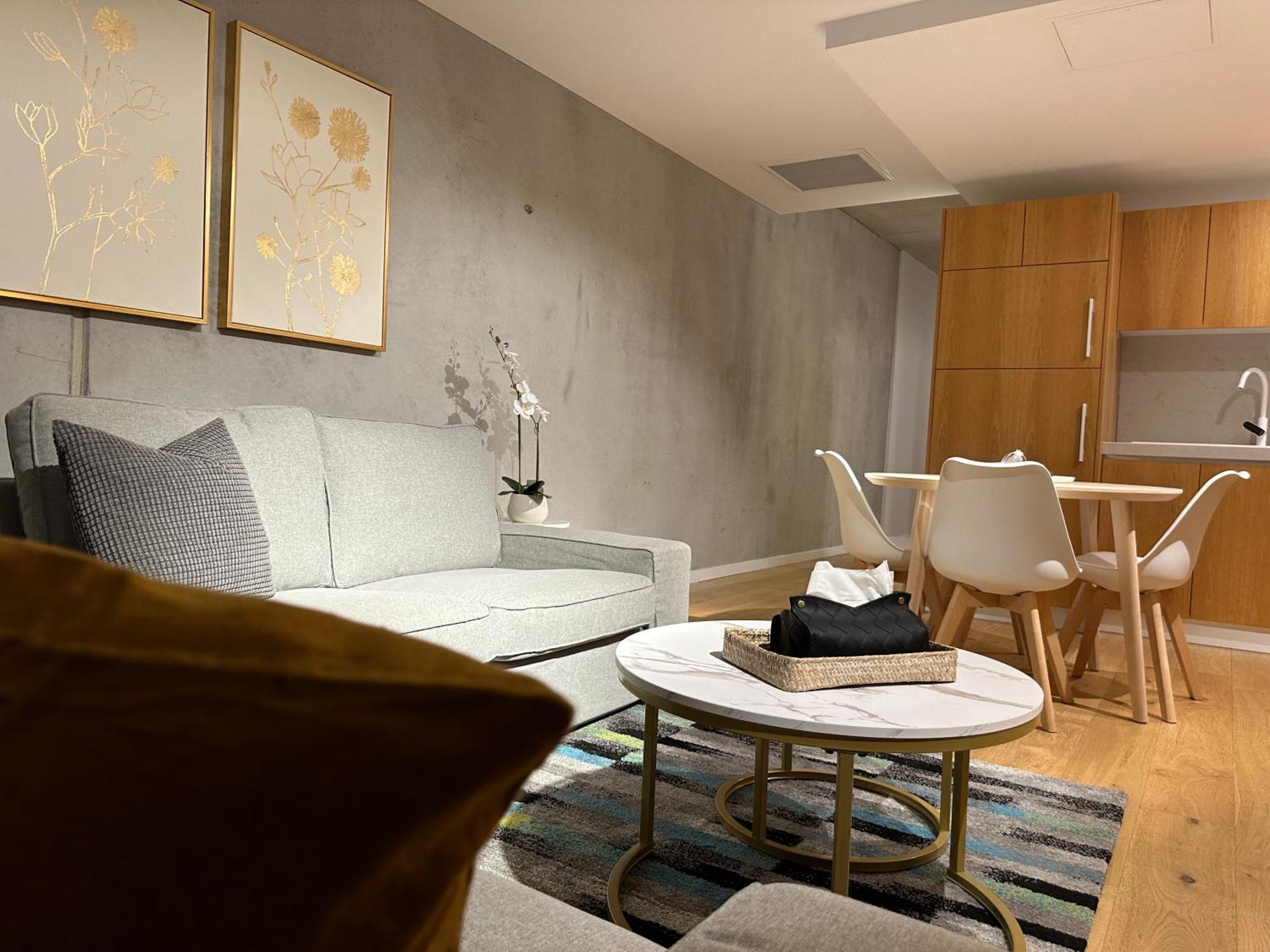 Palko - Luxury In The City Canberra Bagian luar foto