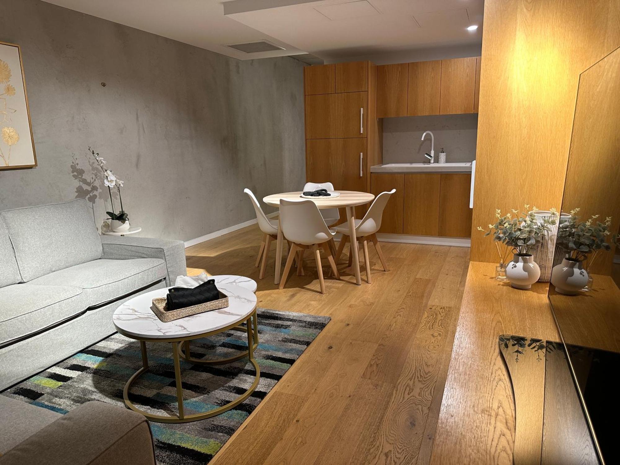 Palko - Luxury In The City Canberra Bagian luar foto